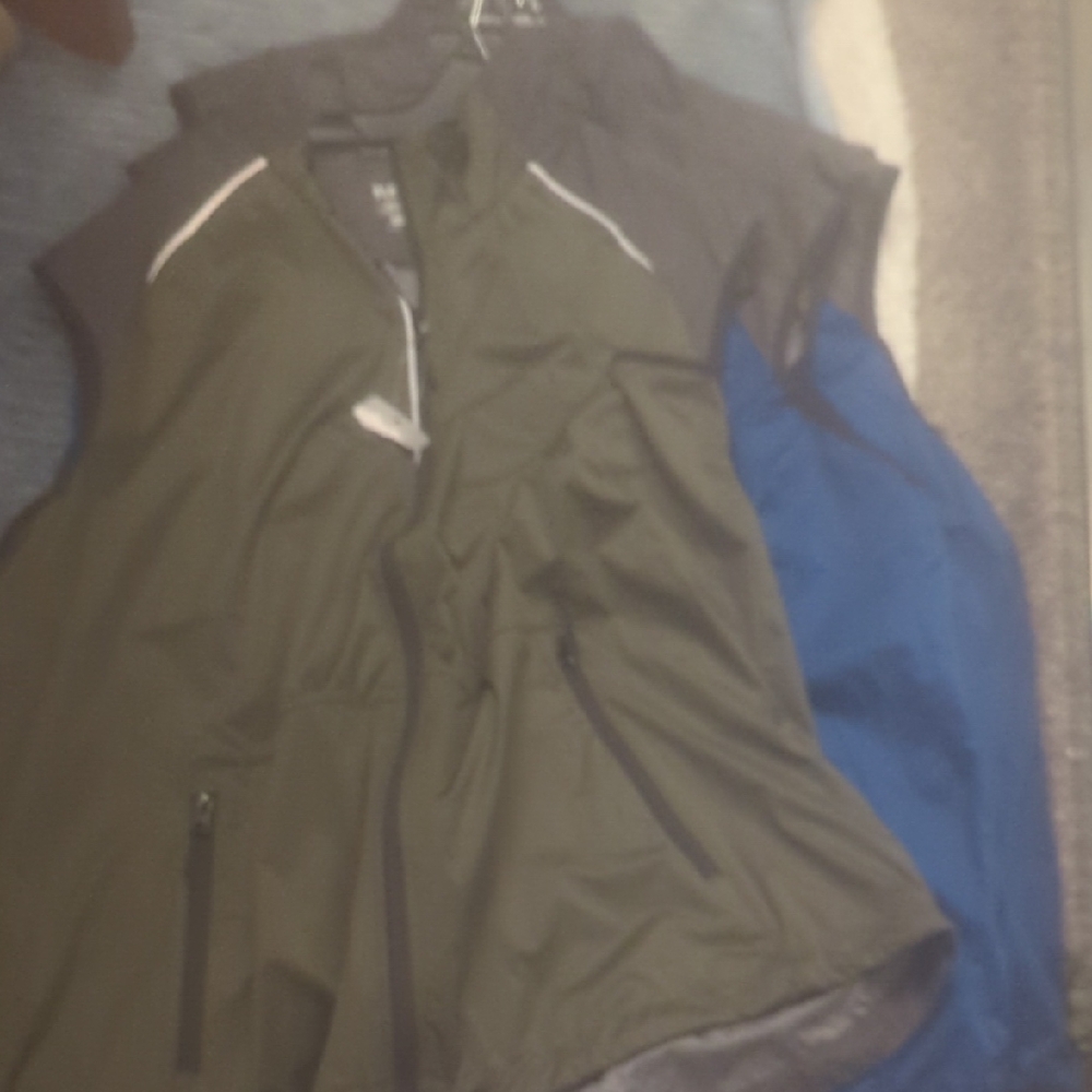 Men's Performance Jacket in Olive and Royal Blue
